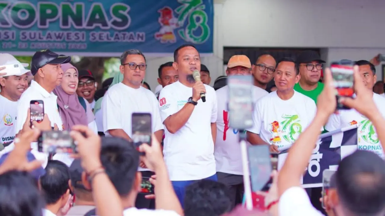 Jalan Sehat Anti Mager bersama Gubernur Sulsel Dipadati Ribuan Masyarakat Jeneponto