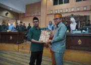 Serahkan Rancangan KUPA-PPAS Perubahan APBD 2025, Begini Harapan Bupati Jeneponto