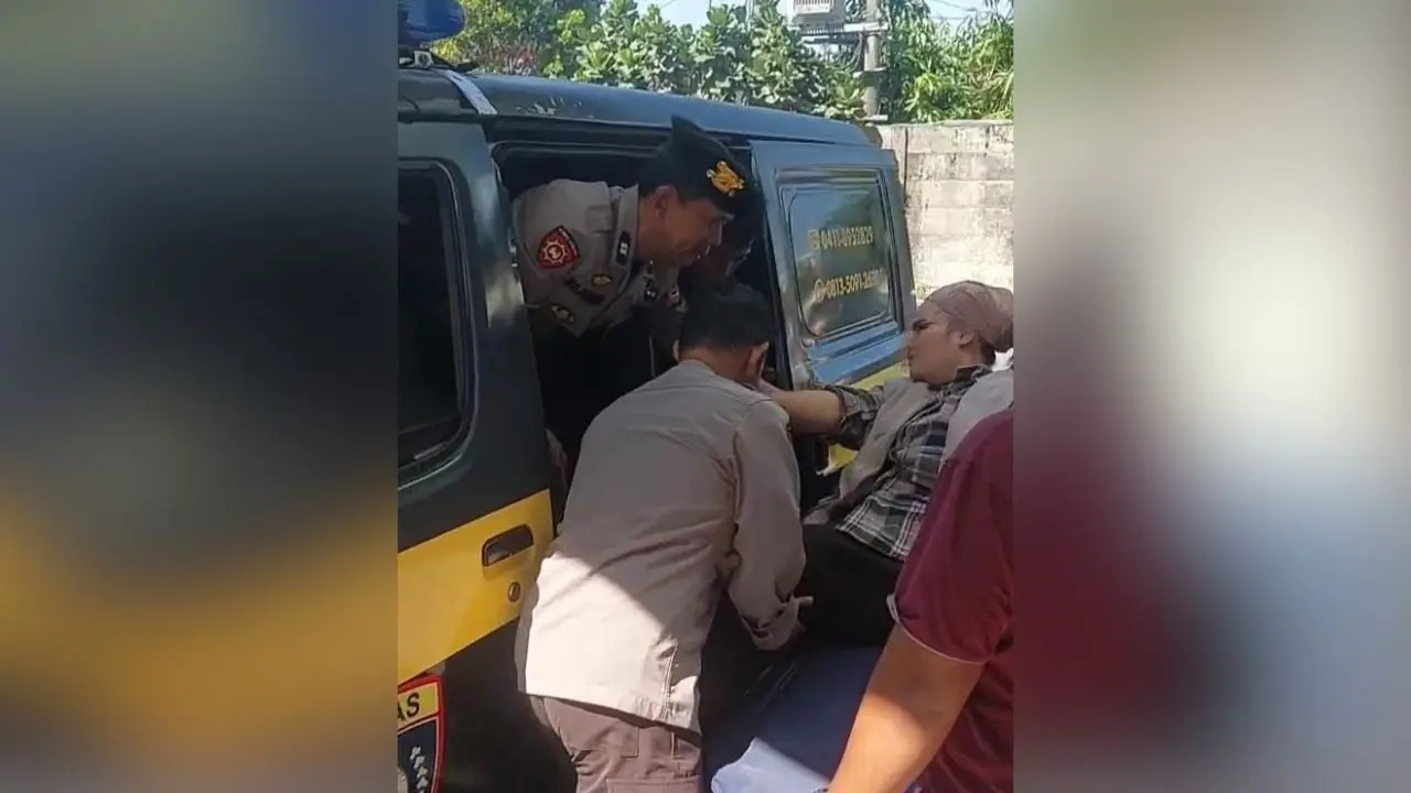 Kecelakaan di Jalan AMD Borong Jambu, Korban Cepat Dievakuasi Polisi