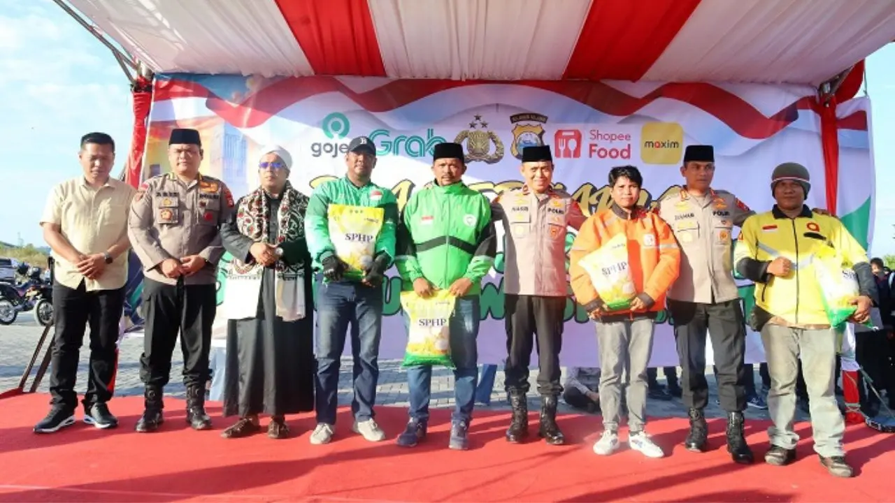 Ribuan Ojol dan Polda Sulsel Gelar Doa Bersama untuk Korban Unjuk Rasa