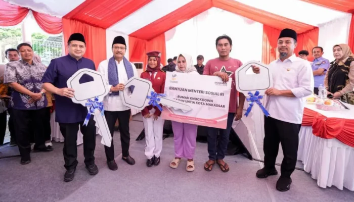 Mensos dan Gubernur Sulsel Resmikan Rumah Layak Huni untuk Warga Kurang Mampu di Makassar