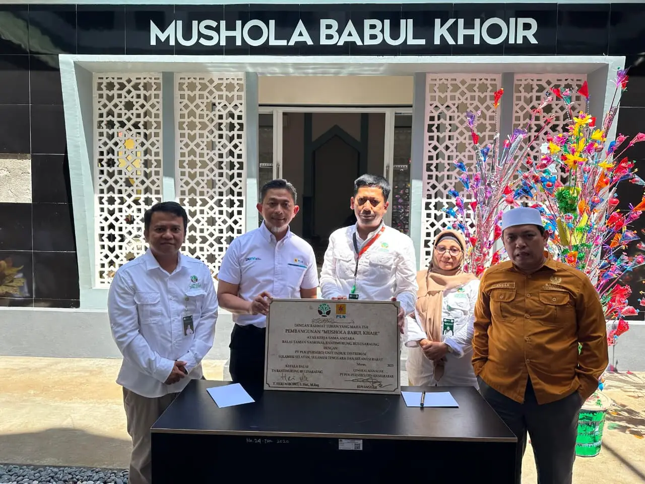 PLN Sulselrabar dan TN Bantimurung Bulusaraung Resmikan Mushola Babul Khoir untuk Warga dan Wisatawan 3 PLN Sulselrabar dan TN Bantimurung Bulusaraung Resmikan Mushola Babul Khoir untuk Warga dan Wisatawan