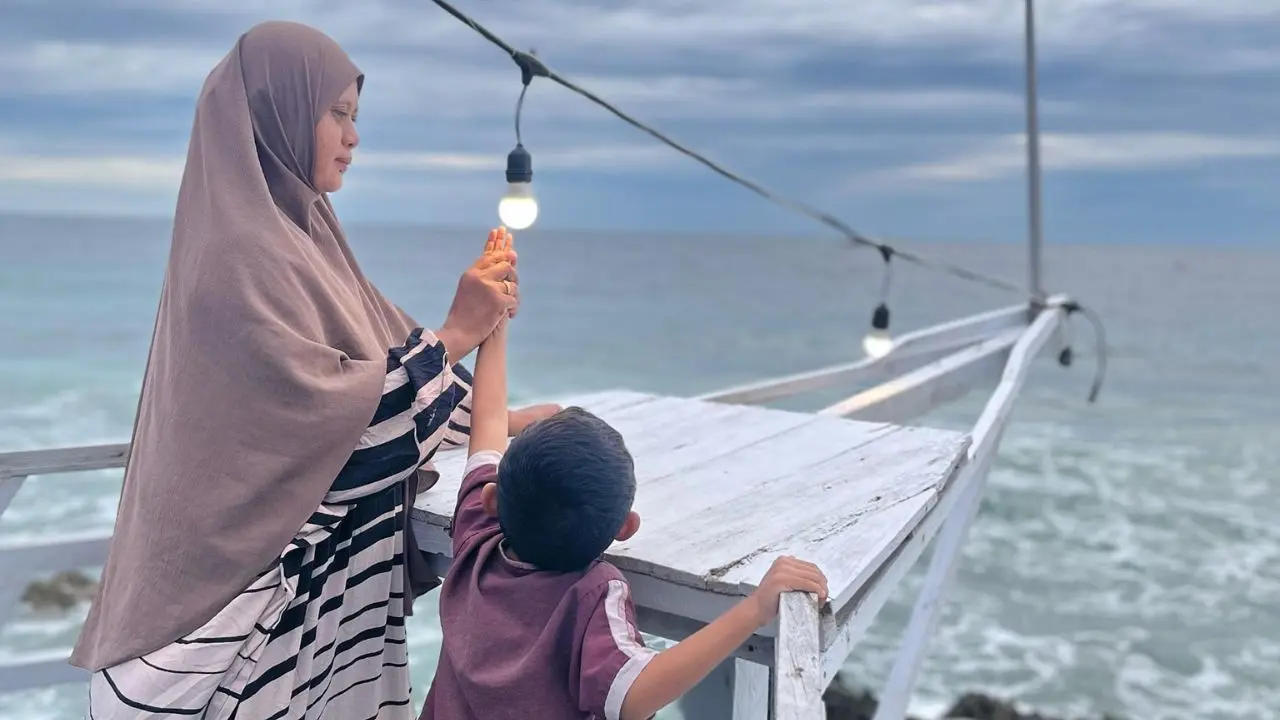 Sriwidarti, S.Pd (Guru SMA)