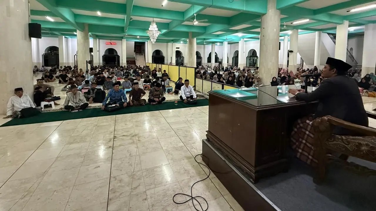 Cendekiawan NU dan Penulis Buku Dr Ahmad Ali Tausyiah di Pengajian LDII 2 Cendekiawan NU dan Penulis Buku Dr Ahmad Ali Tausyiah di Pengajian LDII