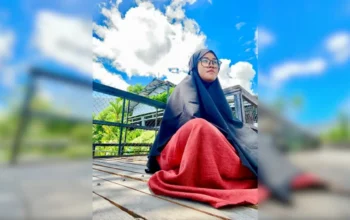 Darurat Kesehatan Mental, Sistem Kehidupan Kian Hancur 3 Darni Salamah, S.Sos (Aktivis Muslimah)