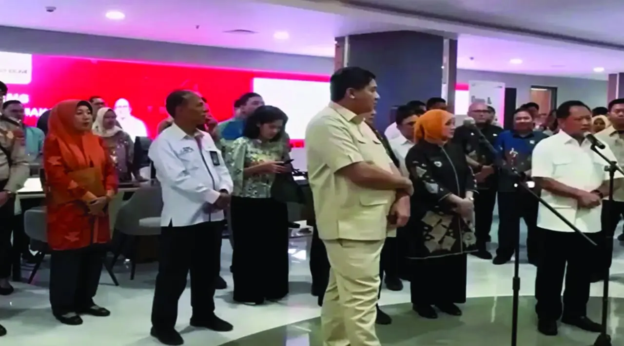 Kepala Dinas Pertanahan Makassar Dampingi Wali Kota Hadiri Kunker Mendagri di Sulsel 2 Kepala Dinas Pertanahan Makassar Dampingi Wali Kota Hadiri Kunker Mendagri di Sulsel