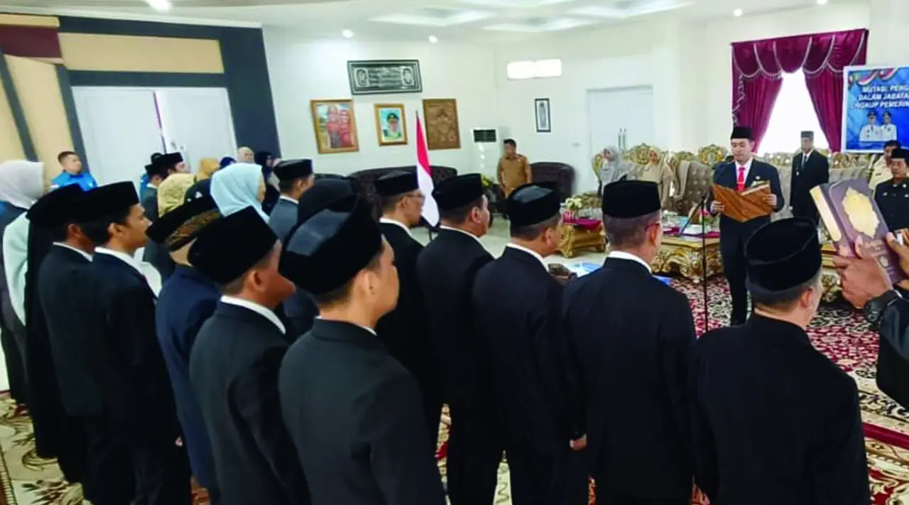 Bupati Pangkep Tegaskan Disiplin ASN saat Lantik Pejabat Baru