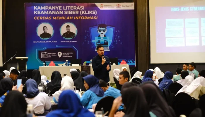 Diskominfo Makassar Gelar Kampanye Literasi Siber untuk Siswa SMP