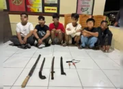 Enam Remaja Pesta Miras di TPU Borong Diciduk Polisi, Sajam dan Busur Disita