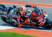 Sprint Race Mandalika 2025: Bezzecchi Rebut Kemenangan Dramatis, Marquez Tersingkir dari Persaingan
