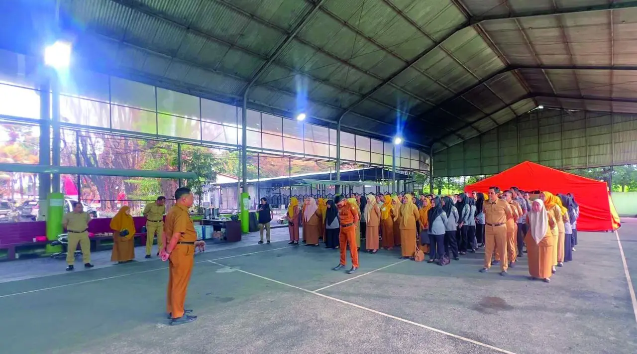 Sekwan Makassar Tekankan Profesionalisme dan Kekompakan Jajaran Sekretariat DPRD