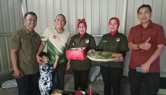 Kasdim 1408/Makassar Rayakan Ultah Bareng Banteng Komando