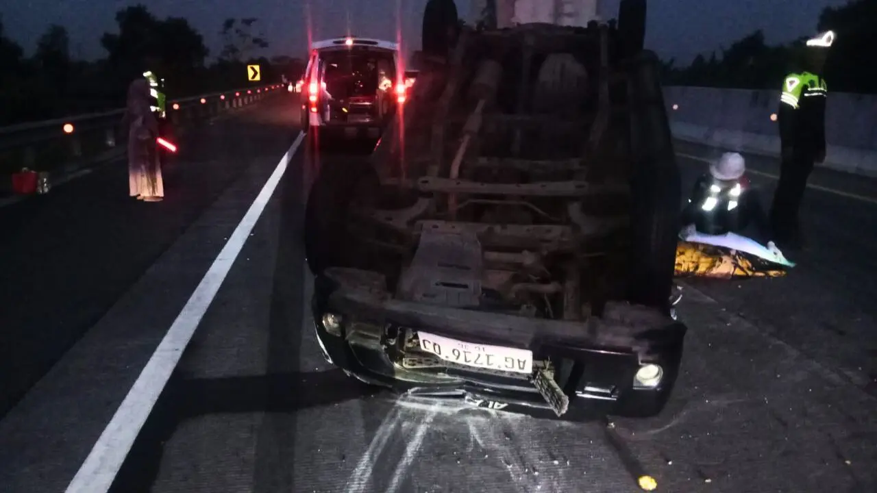 Avanza Terguling di Tol Pasuruan-Probolinggo, Satu Penumpang Meninggal Dunia