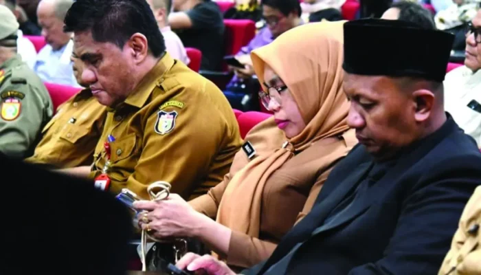 Sekretaris Dinas Pertanahan Hadiri Pelantikan Direksi dan Dewas BUMD Makassar