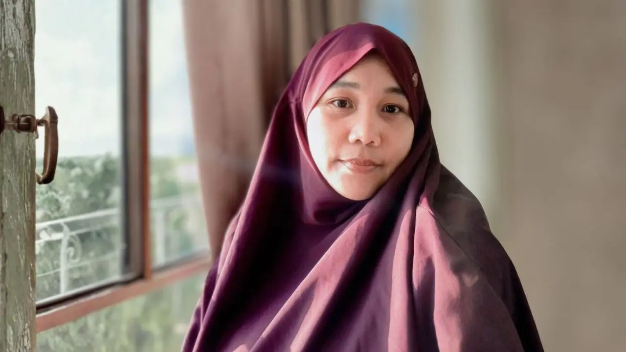 Mansyuriah, S.S (Aktivis Muslimah Makassar Urban Forum)