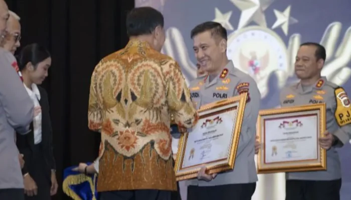 Tiga Tahun Berturut-Turut Raih Penghargaan Nasional, Kapolda Sulsel Irjen Rusdi Hartono Buktikan Kepemimpinan Berintegritas