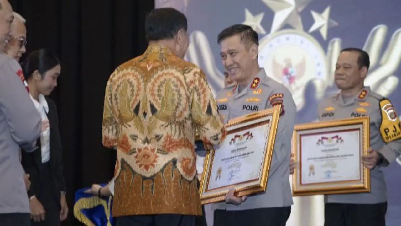Tiga Tahun Berturut-Turut Raih Penghargaan Nasional, Kapolda Sulsel Irjen Rusdi Hartono Buktikan Kepemimpinan Berintegritas