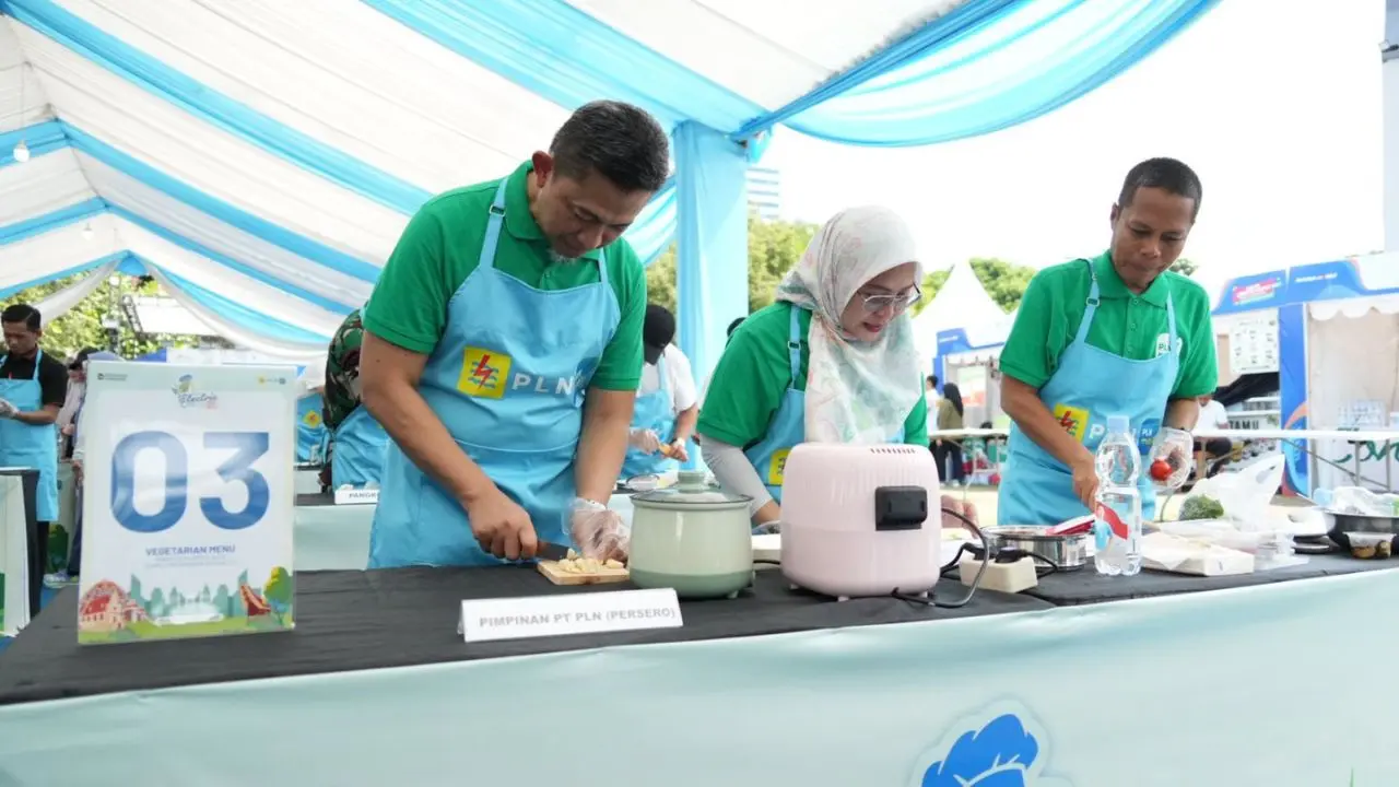 Pemprov Sulsel dan PLN Kampanye Gaya Hidup Serba Listrik Melalui “Electric Cook Fest” 2 Pemprov Sulsel dan PLN Kampanye Gaya Hidup Serba Listrik Melalui “Electric Cook Fest”