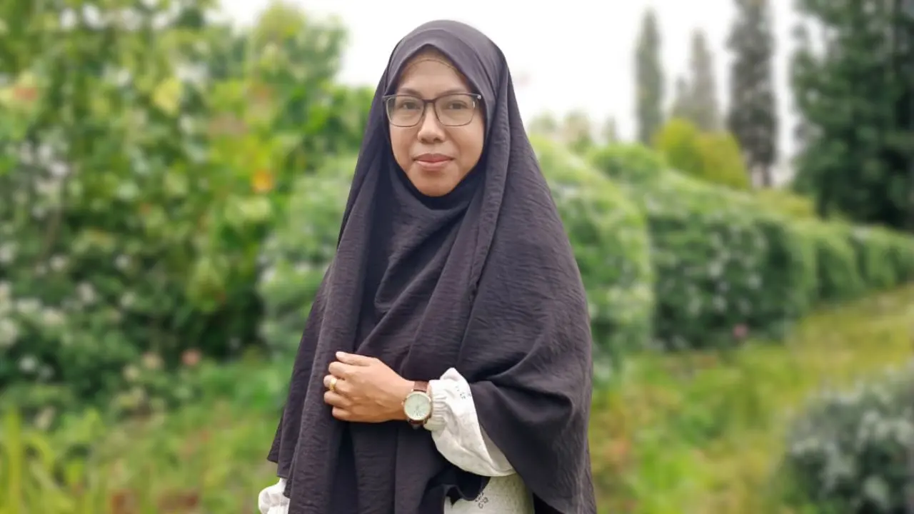 Hasni Tagili, S.Pd., M.Pd (Penulis dan Pemerhati Pendidikan)