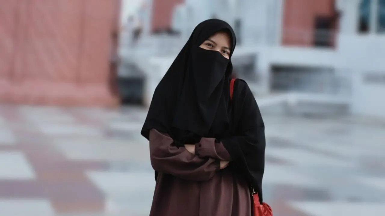 Maisuri, S.Mat (Praktisi Pendidikan)