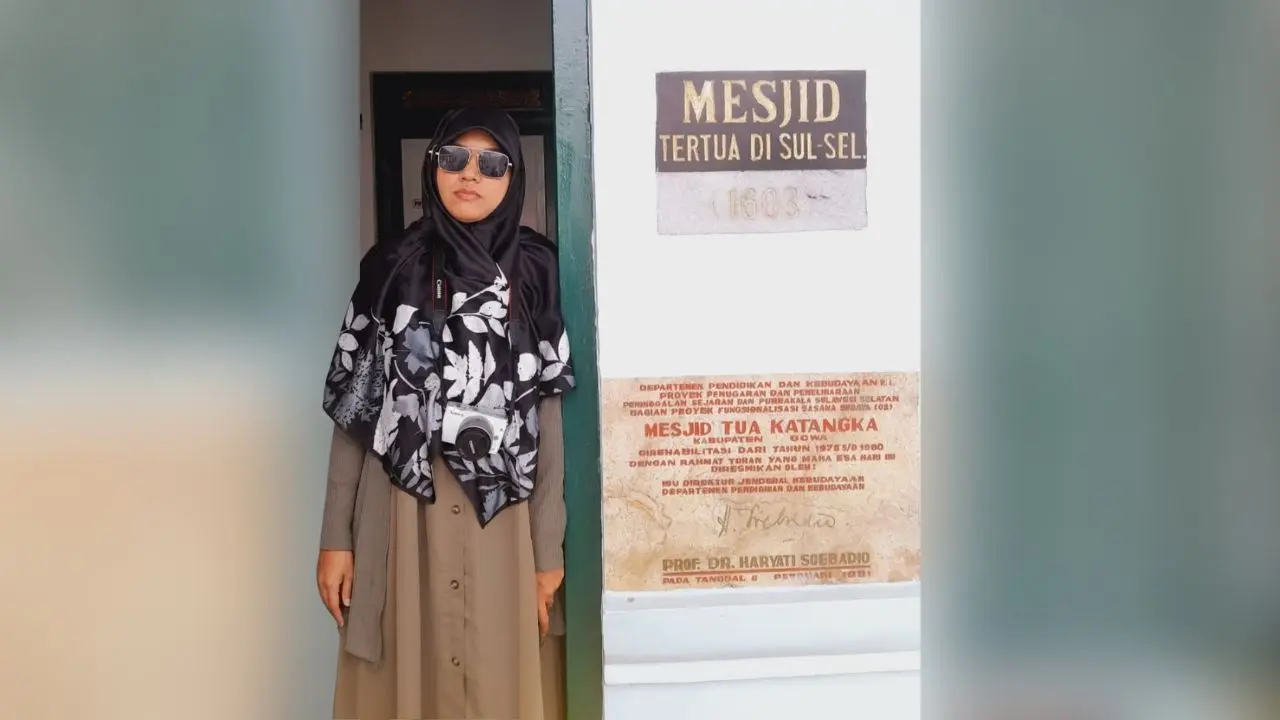 Juniwati Lafuku, S.Farm.