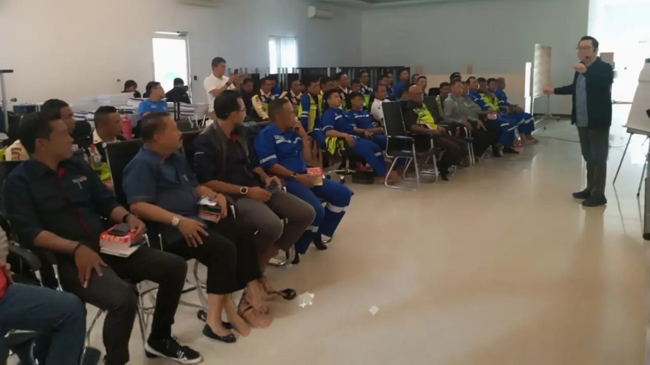 PT Multi Prestasi Gelar Pelatihan Service Excellent Bersama Motivator Nasional Andrew Nugraha