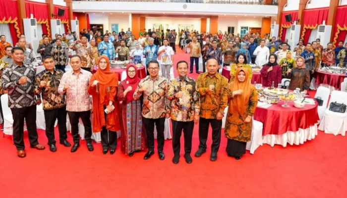 Sambut Kajati Baru, Gubernur Andi Sudirman Ucapkan Selamat Mengemban Amanah untuk Sulsel yang Berkeadilan