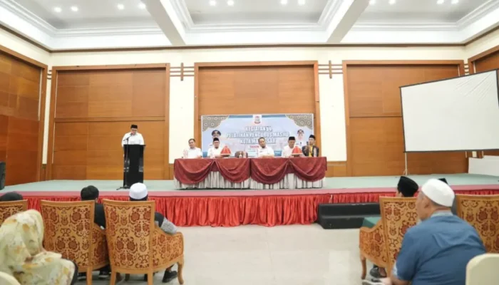 Pemkot Makassar Terapkan Standar Baru Pengelolaan Masjid Bersih dan Terbuka