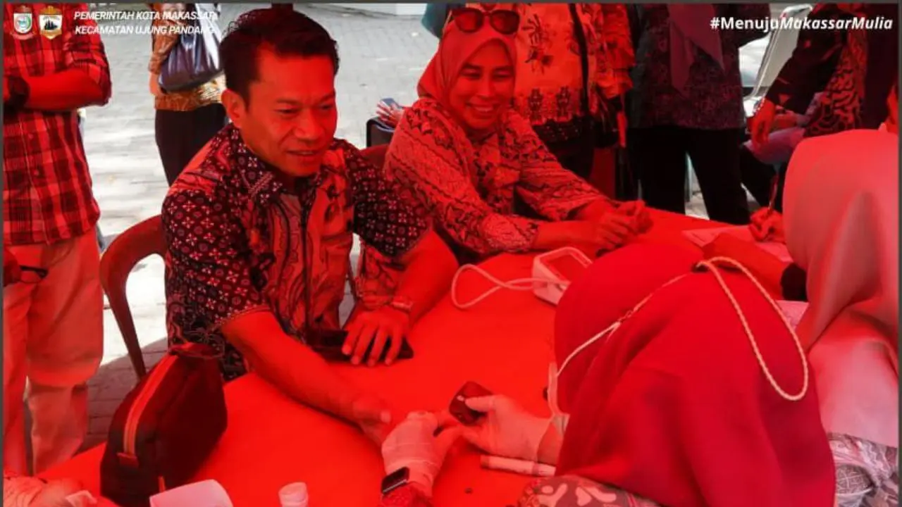 Warga Ujung Pandang Antusias Ikut Donor Darah dan Cek Kesehatan Gratis