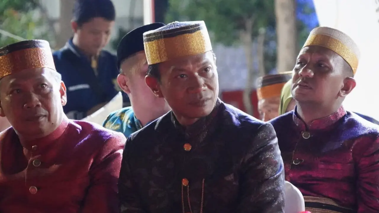 Camat Ujung Pandang Andi Husni Apresiasi Festival Singara’ Bulang: Wujud Kebanggaan Budaya Makassar