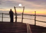 Nur Anisa Saleha (Mahasiswi dan Aktivis Muslimah)