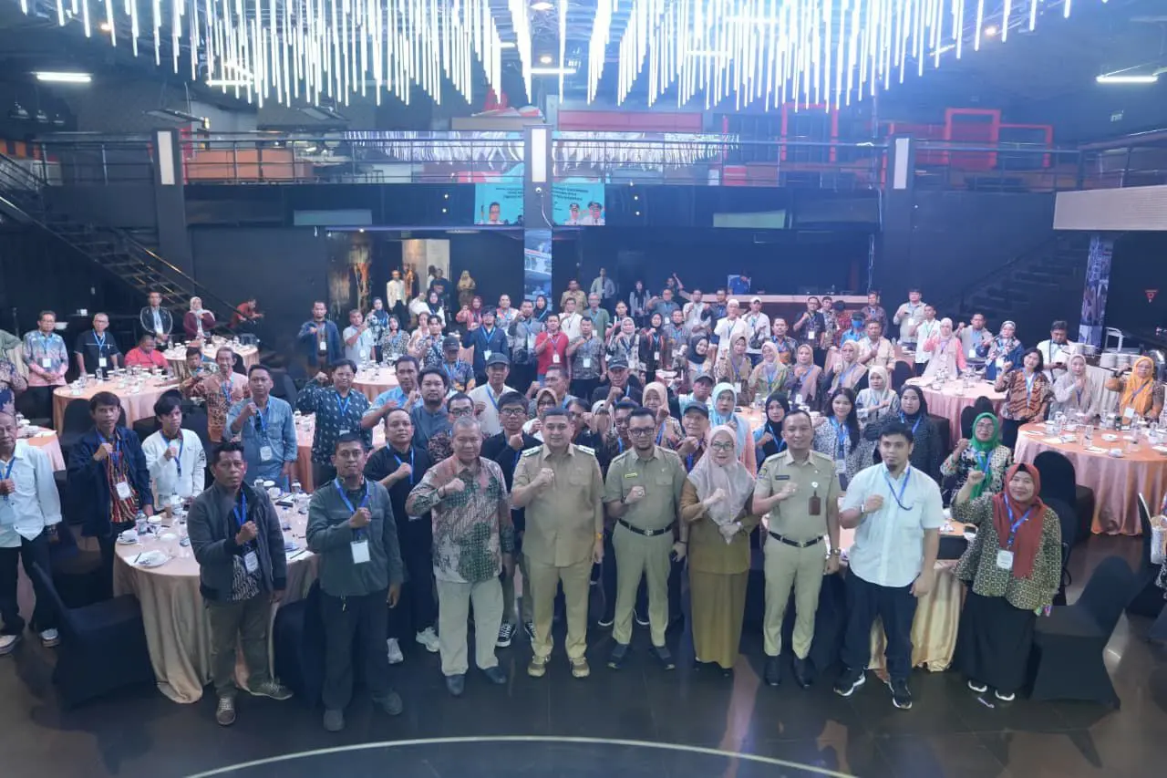 Wali Kota Makassar Buka Bimtek AD/ART KKMP, Tegaskan Integritas dan Penguatan Koperasi di 153 Kelurahan