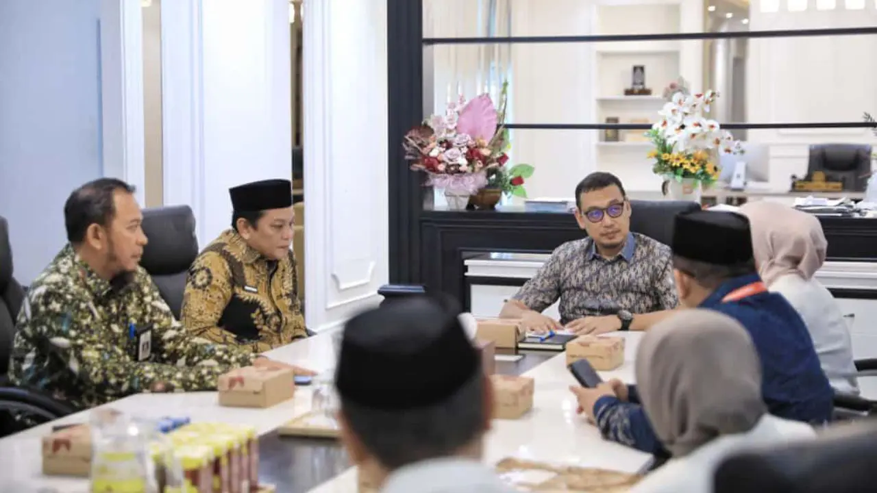 Pemkot Makassar Dukung Makassar Bersholawat pada Milad ke-50 Pesantren IMMIM