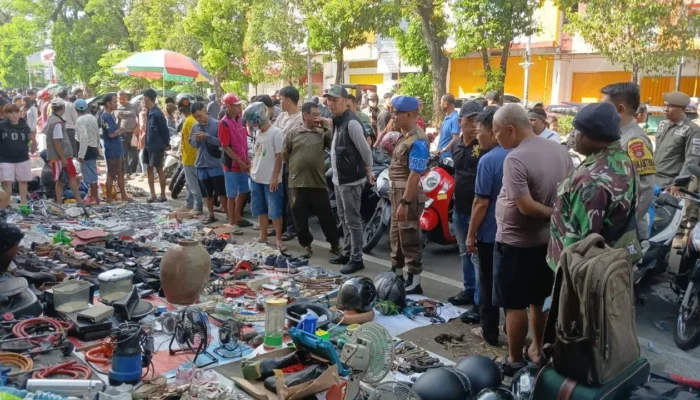 Tripika Gerak Cepat, Tertibkan PK5 Penyebab Kemacetan di Veteran Selatan