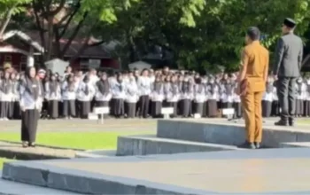 Wabup Islam Iskandar jadi Pembina Upacara di Hari Guru Nasional ke-80, Begini Pesan Plt Ketua PGRI Jeneponto 6 Wabup Islam Iskandar jadi Pembina Upacara di Hari Guru Nasional ke-80, Begini Pesan Plt Ketua PGRI Jeneponto