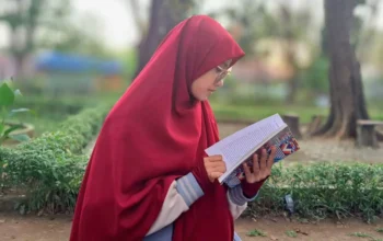 Negara Tertidur, Generasi Kita Tersungkur 2 Arisa Umrahyani, B.Ed. (Aktivis Muslimah)