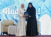 TP PKK Makassar Hadirkan dr. Aisah Dahlan Bahas Peran Istri dan Ibu Membangun Keluarga Beriman