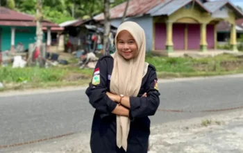 Perempuan Minang dalam Pergulatan Cinta dan Adat: Studi Kritik Sastra Kaba Siti Risani oleh Sutan Nasarudin 3 Sasmita Zulianti