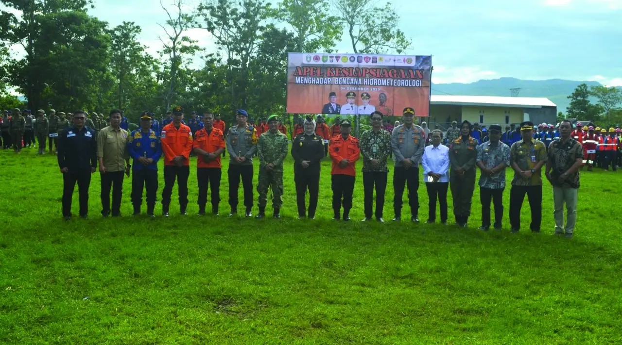 Wali Kota Tasming Pimpin Apel Kesiapsiagaan Bencana Hidrometeorologi di Parepare 2 Wali Kota Tasming Pimpin Apel Kesiapsiagaan Bencana Hidrometeorologi di Parepare