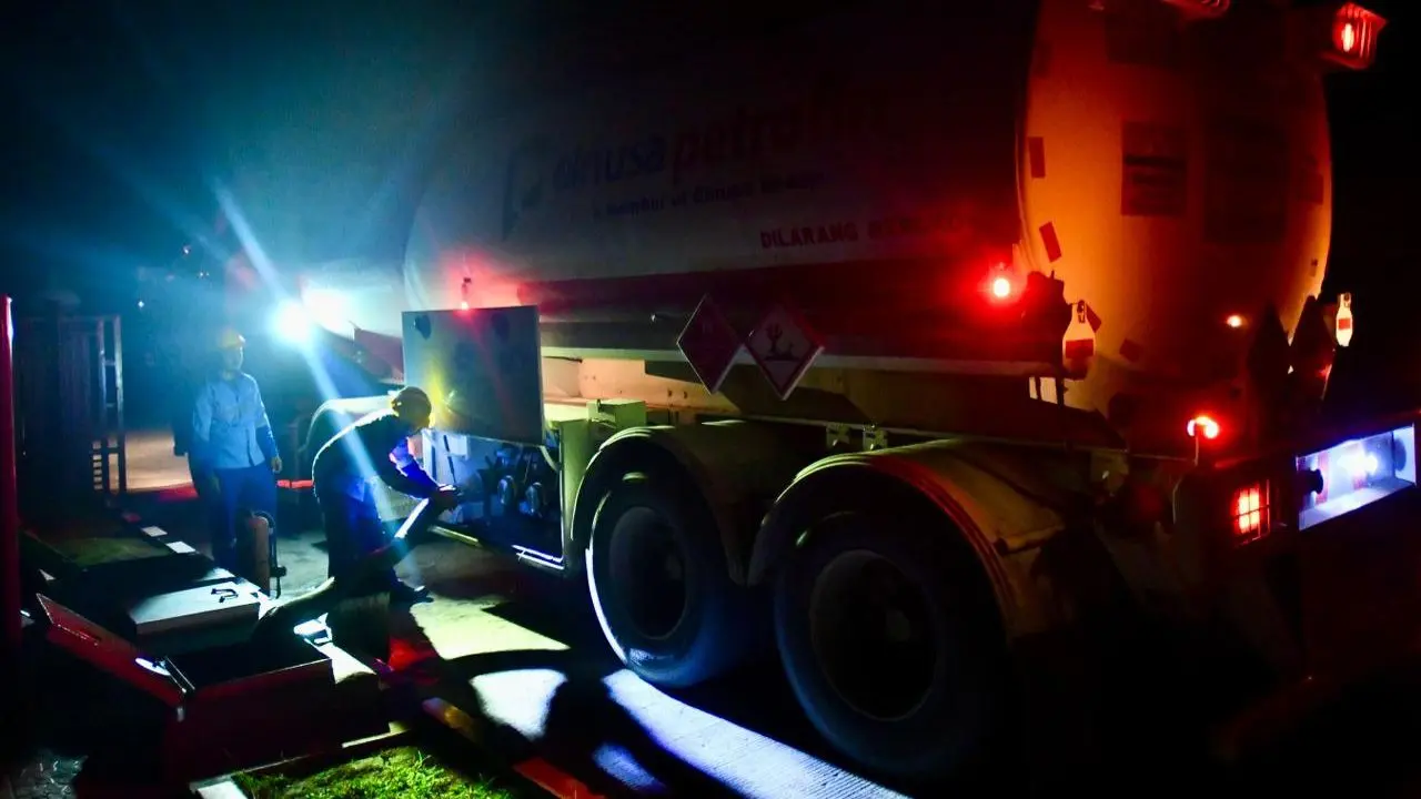 Pertamina Berhasil Tembus Akses Terputus untuk Salurkan BBM ke Wilayah Bireuen