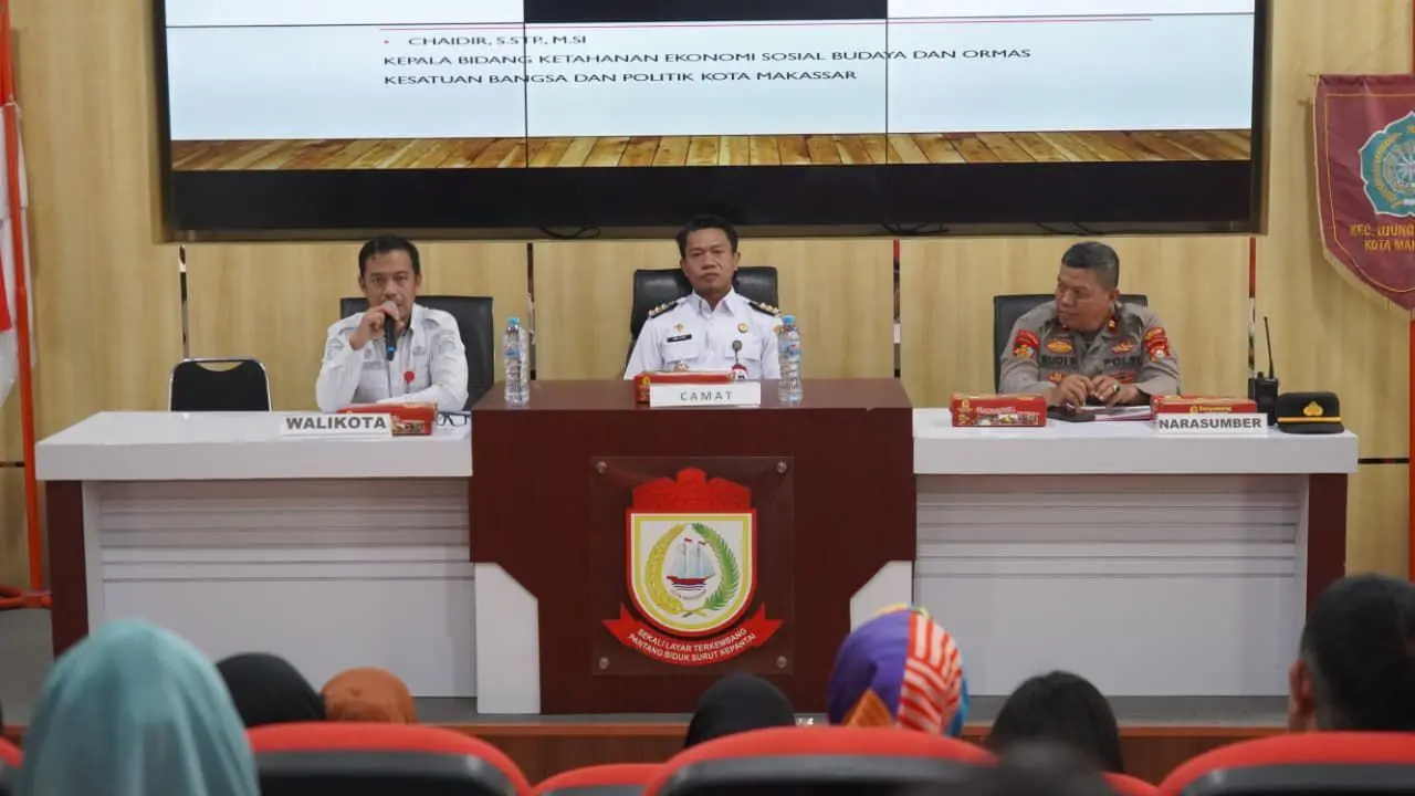 Kesbangpol Makassar Gelar Sosialisasi Bahaya Narkoba untuk Warga Lorong Ujung Pandang