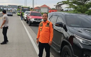 Gubernur Andi Sudirman Pimpin Langsung Penyaluran Bantuan untuk Korban Banjir Aceh Tamiang