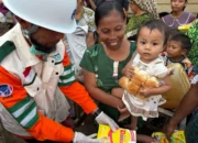 YBM PLN UID Sulselrabar Salurkan Bantuan Kemanusiaan untuk Warga Terdampak Banjir Bandang Aceh Utara