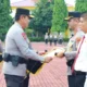Kapolda Sulsel Pimpin Upacara Penghargaan dan PTDH, 183 Personel Terima Reward