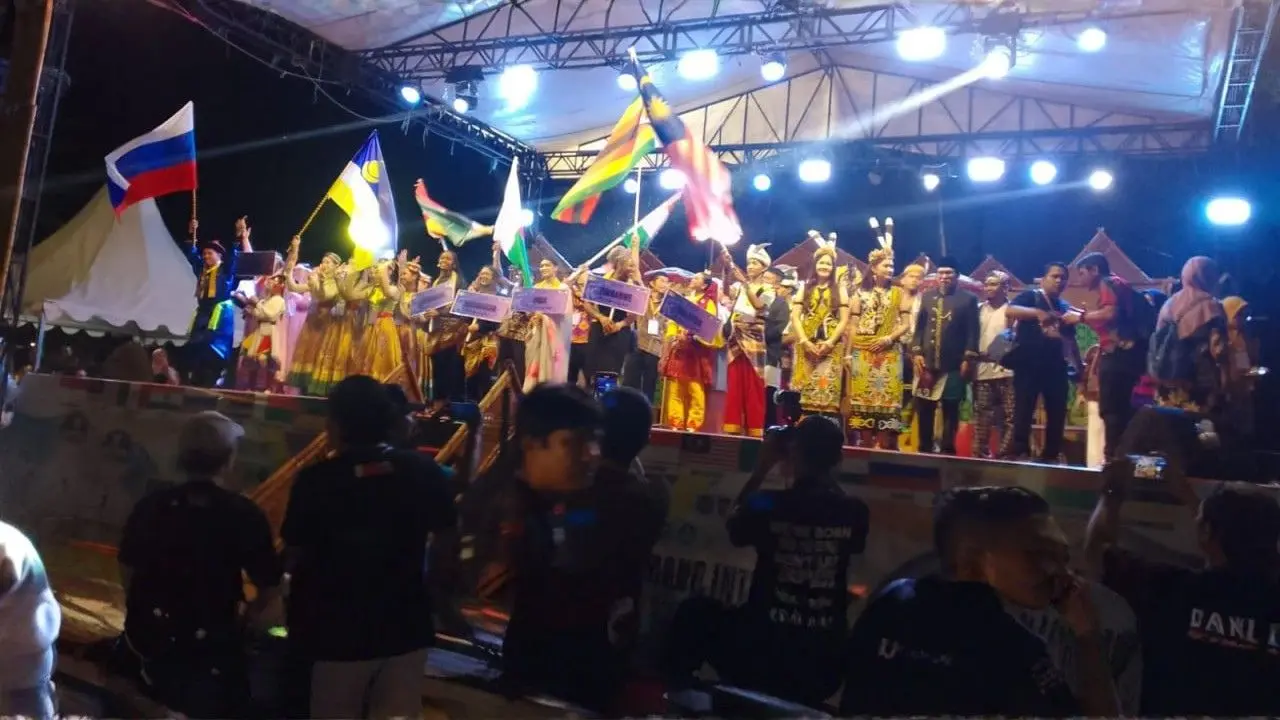 Sembilan Negara Ramaikan Adventure Culture International Folklore Festival 2025 di Pinrang 2 Sembilan Negara Ramaikan Adventure Culture International Folklore Festival 2025 di Pinrang