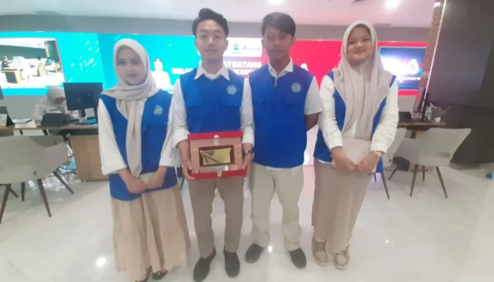 Mahasiswa Unismuh Rampungkan Program Magang di DPMPTSP Makassar