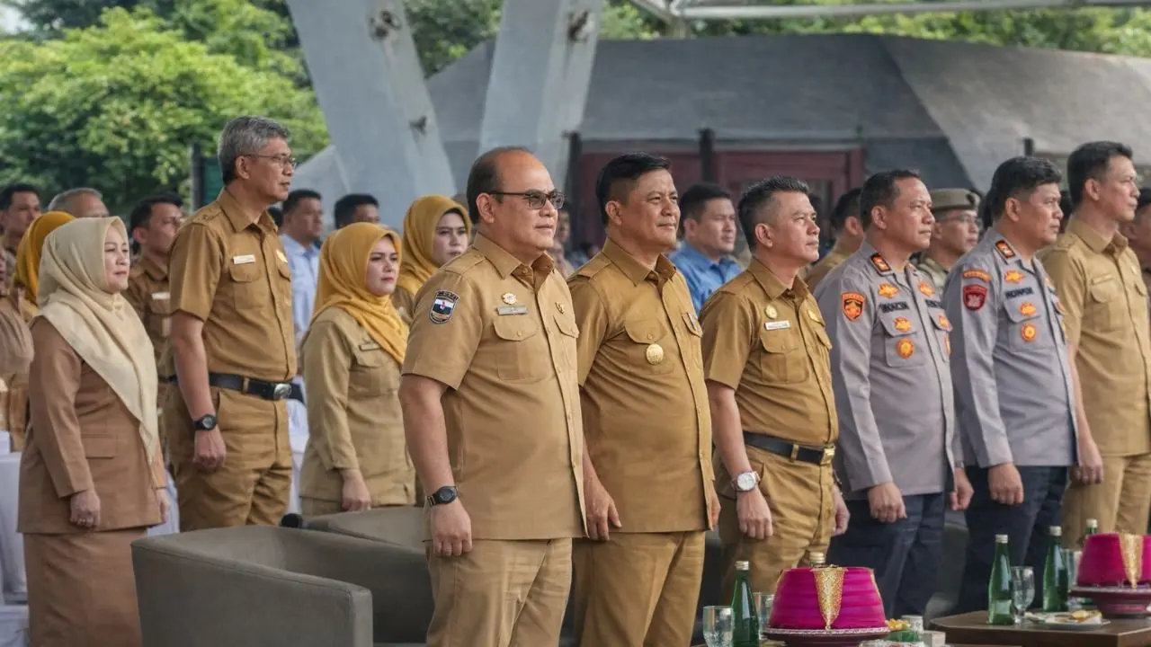 Kepala DPMPTSP Makassar Hadiri Pelantikan RT/RW, Ajak Sinergi Perkuat Pelayanan Publik