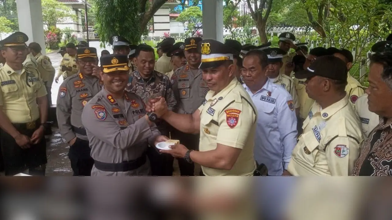 HUT Satpam ke-45, Satpam Sulsel Ziarah ke TMP Panaikang Makassar