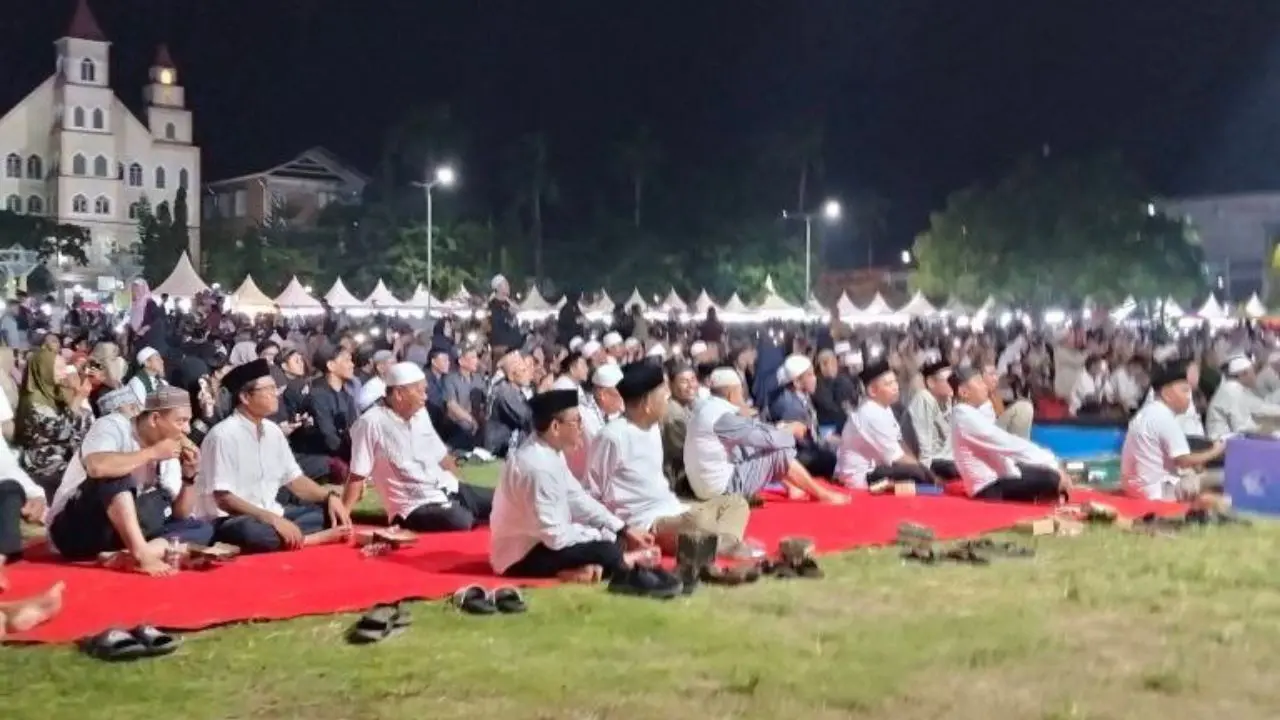Ribuan Warga Parepare Sambut Tahun Baru dengan Tabligh Akbar di Lapangan Andi Makkasau