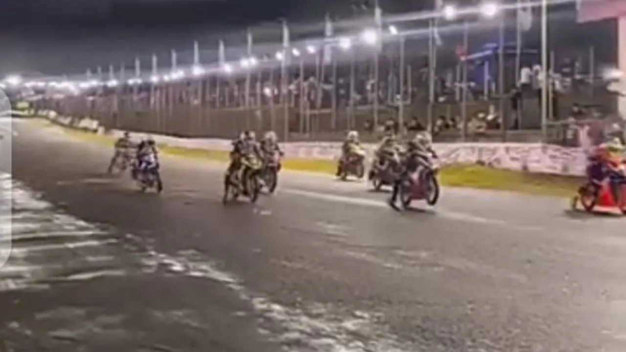 Bupati Sidrap Syaharuddin Alrif Tutup Road Race dan Drag Bike di Puncak Mario, Warnai Malam Tahun Baru 2026